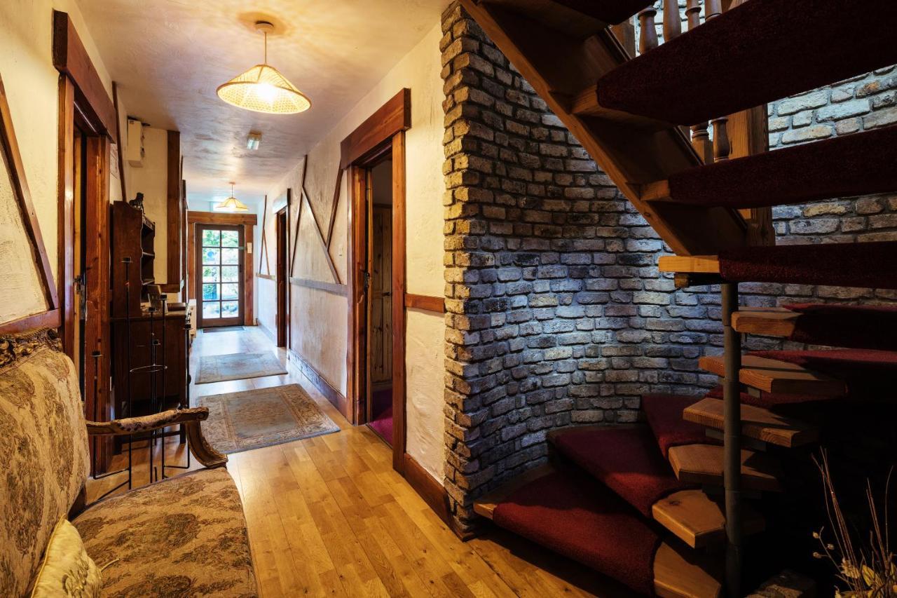 Tudor Bed and breakfast Laragh